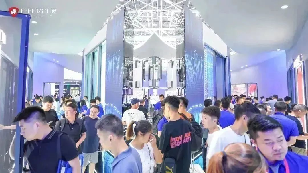 直擊2023廣州建博會(huì)現(xiàn)場(chǎng)，億合門窗以實(shí)力出圈，全新形象展廳人氣爆棚！
