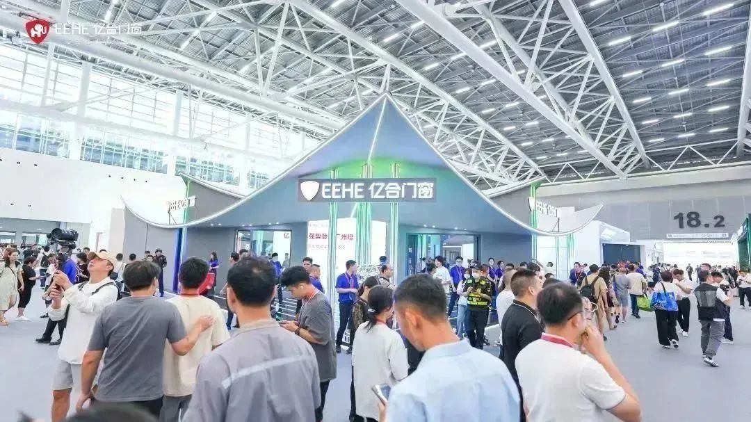 直擊2023廣州建博會(huì)現(xiàn)場(chǎng)，億合門窗以實(shí)力出圈，全新形象展廳人氣爆棚！